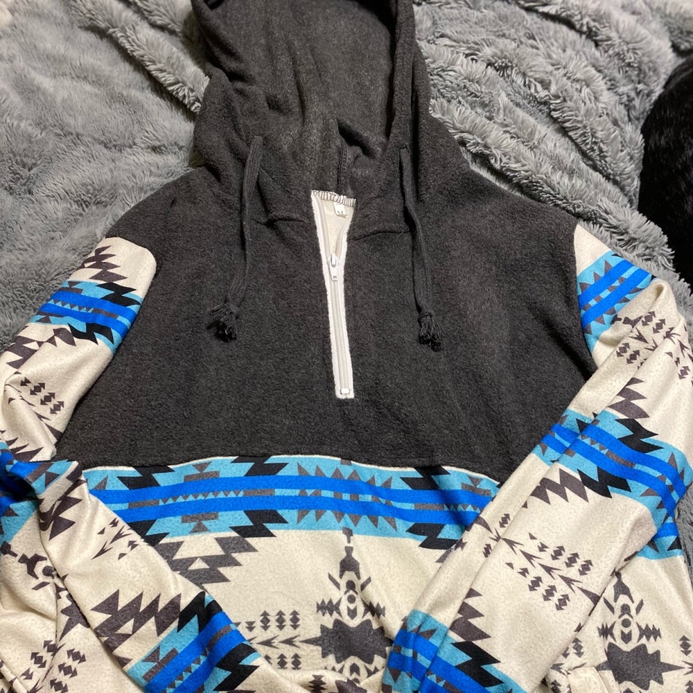 Men’s medium pullover 1/4 zip